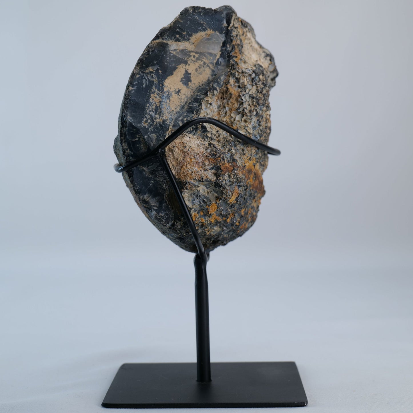 Agate Geode on Stand 825g (Brazil) - Luna Panther