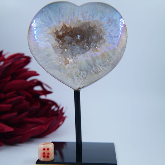 Amethyst Aura Heart — 795g, On Stand - Luna Panther