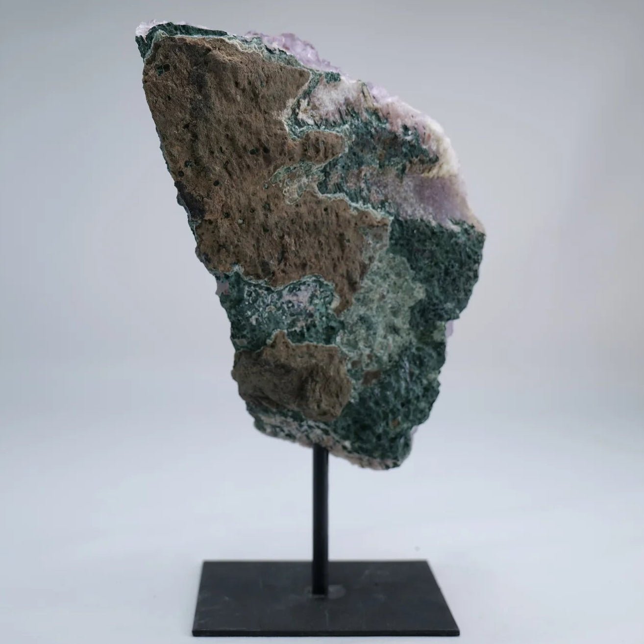Amethyst Druzy on Stand 1150g - Luna Panther