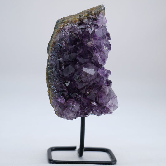 Amethyst Druzy on Stand 181g - Luna Panther
