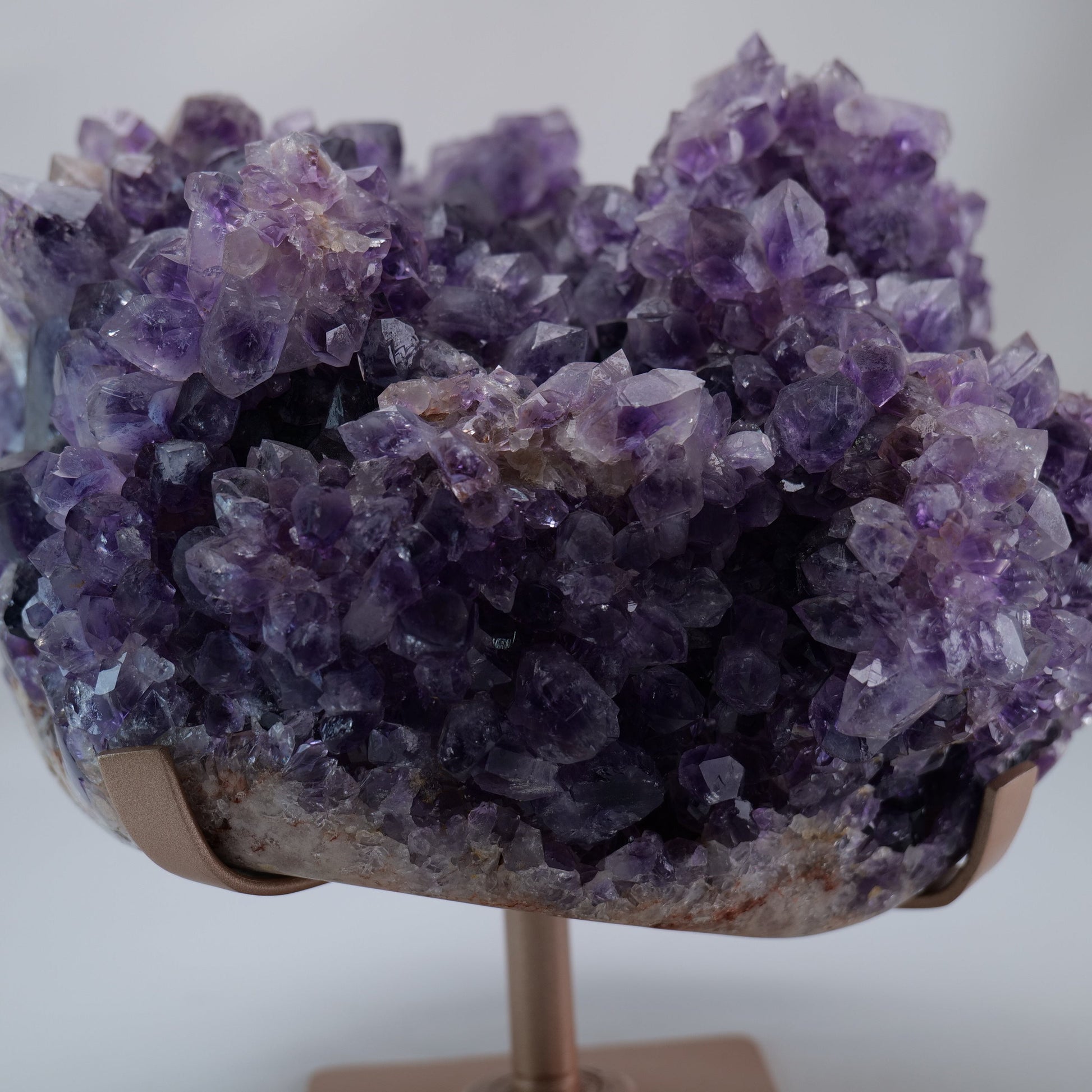 Amethyst Flower 7085g on Rotating Stand - Luna Panther
