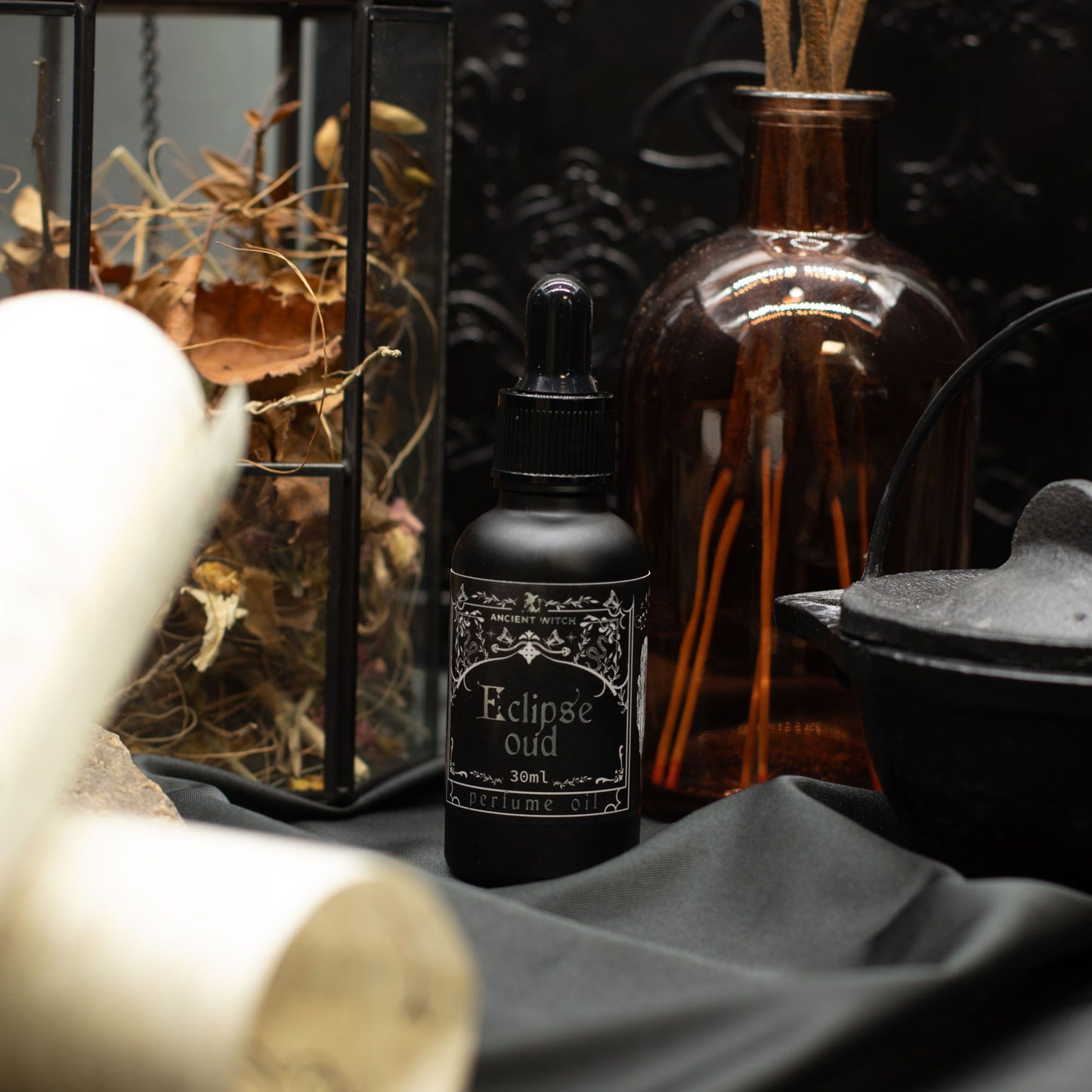 Ancient Witch Perfume Oil - Eclipse Oud - Luna Panther
