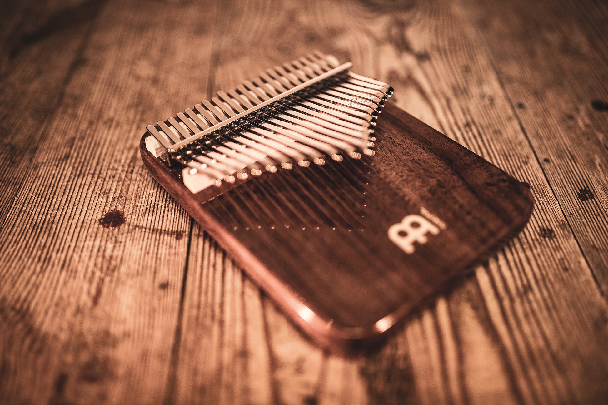 Meinl Sonic Energy Solid Kalimba - 21 notes, black walnut detail view 12 at Luna Panther