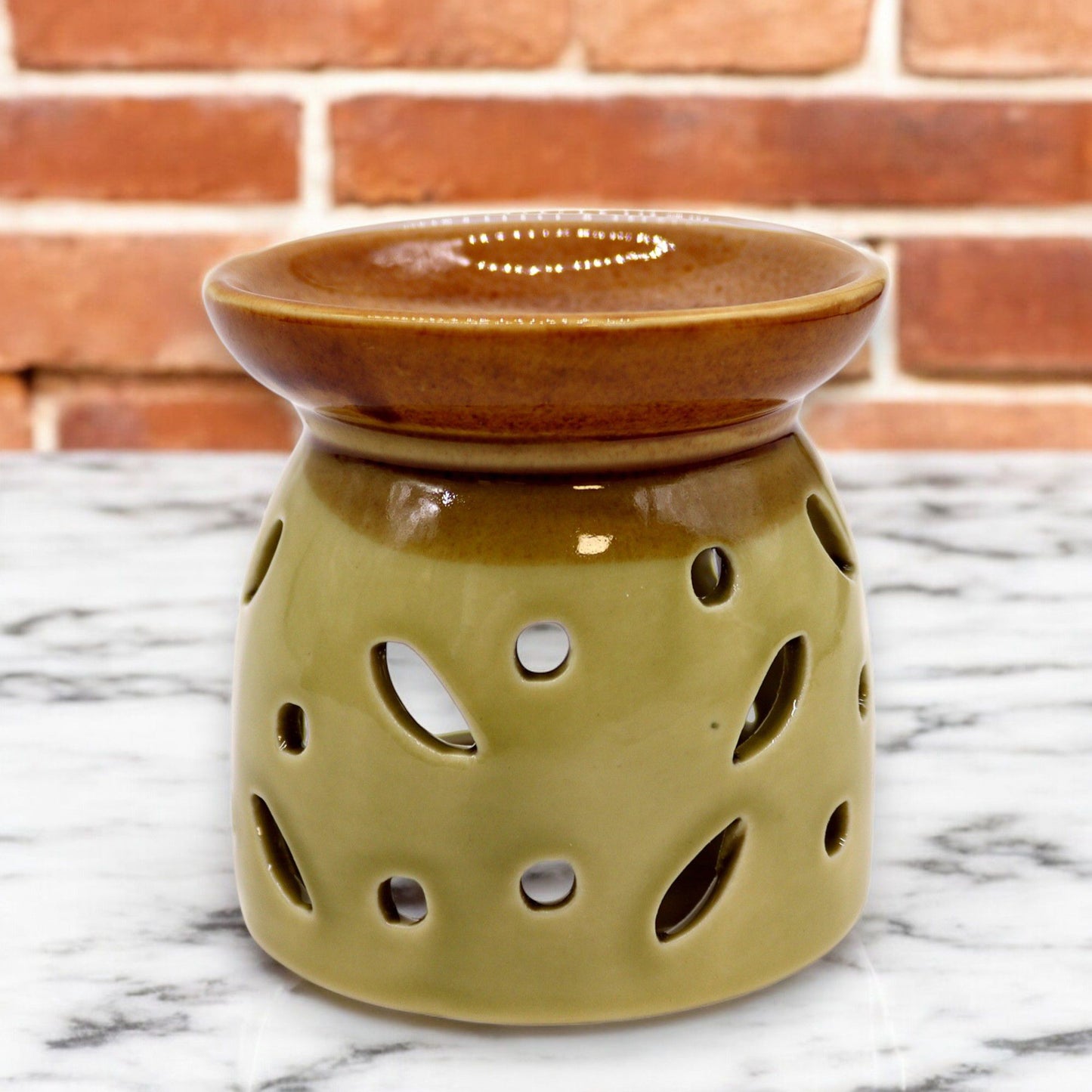 Classic Oil Burner – Assorted Colours – image 10