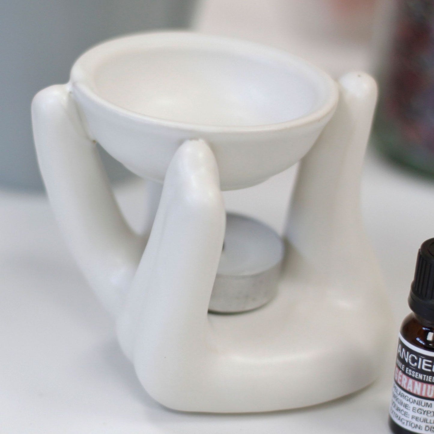 Helping Hand Oil Burner – White – image 3