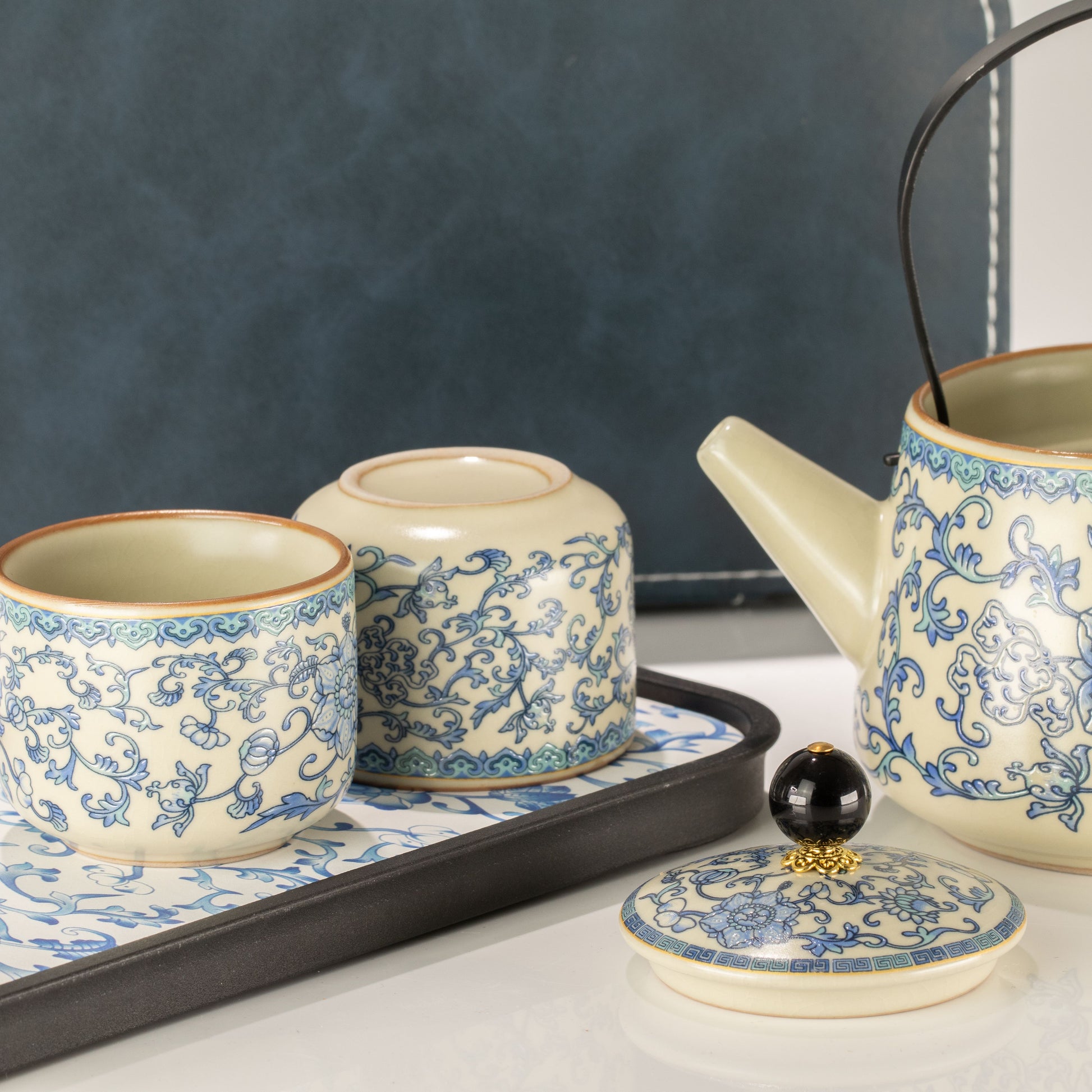 Travel Teapot Set & Two Cups – China Ru Blue – image 5
