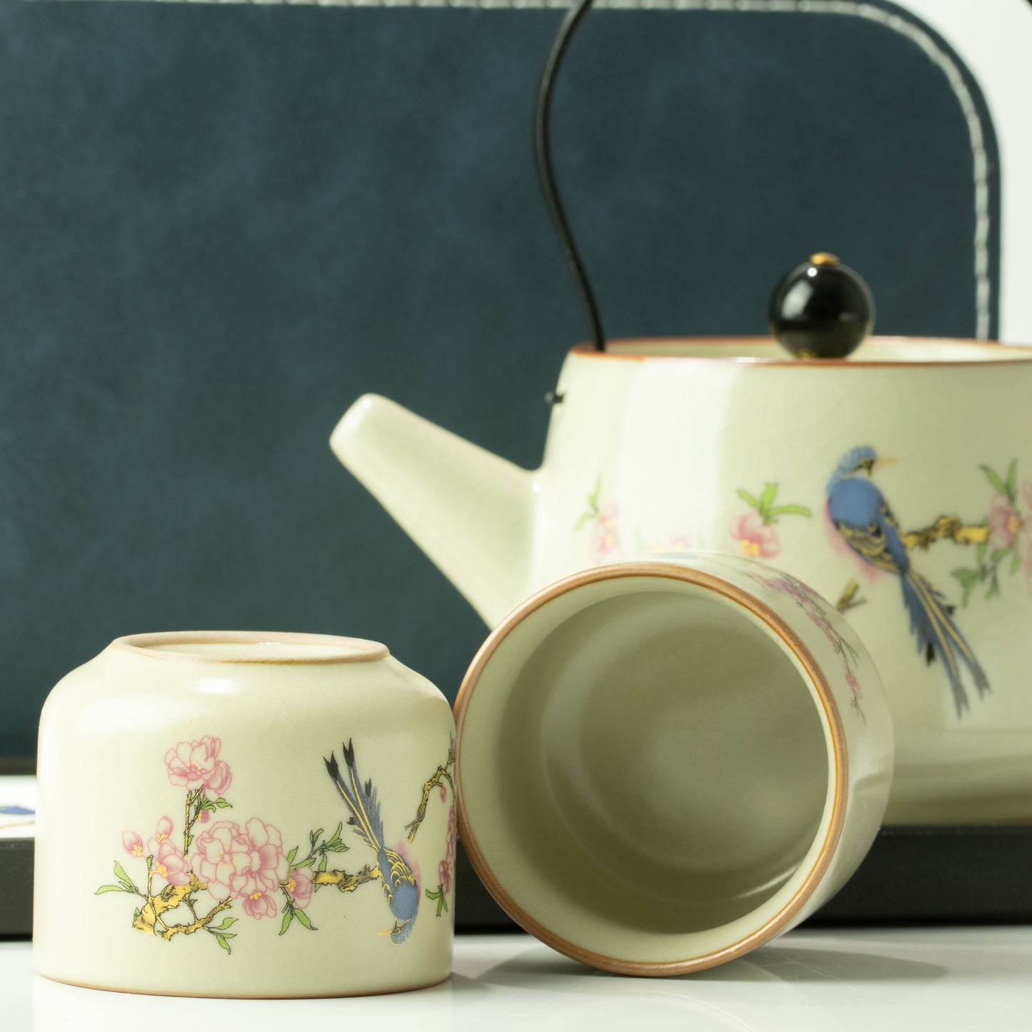 Travel Teapot Set & Two Cups – Blue Bird Qing Dynasty – image 1