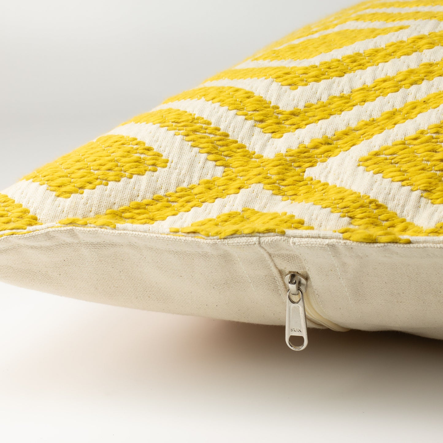 Classic Cushion Cover – Mustard Diamonds – 60 × 60 cm – Jumbo Style – image 3
