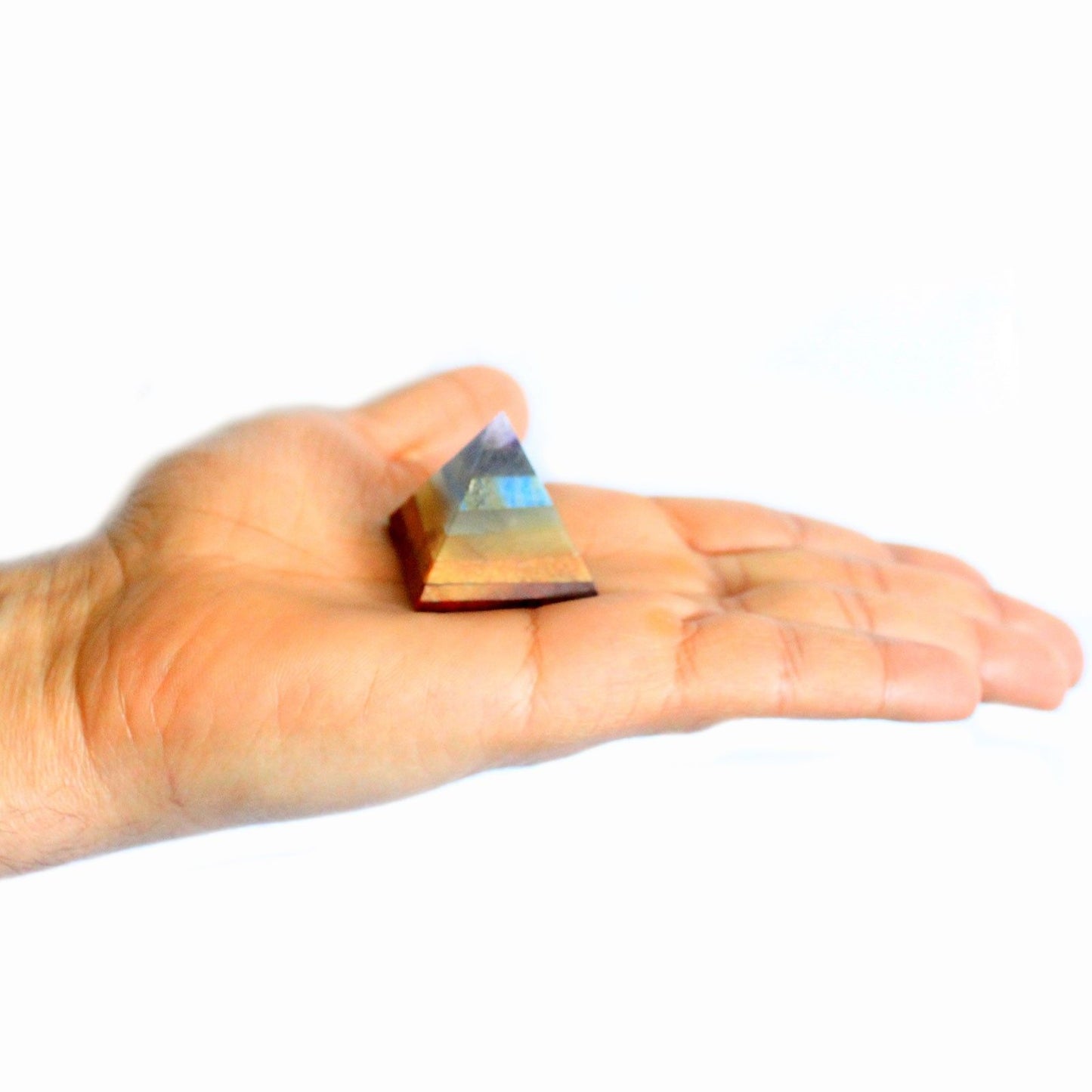 Chakra Pyramid 30-35 mm – image 1