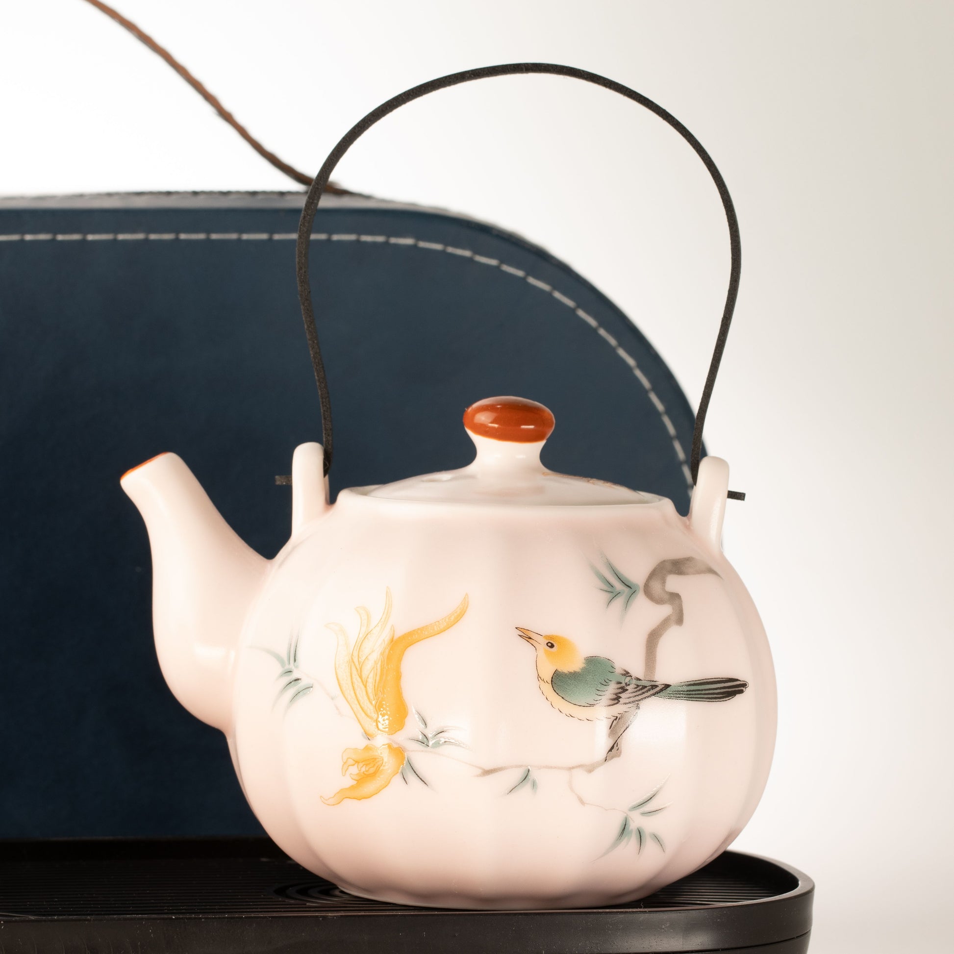 Travel Teapot Set & Four Cups – Pink Vintage Pumpkin Style – image 3