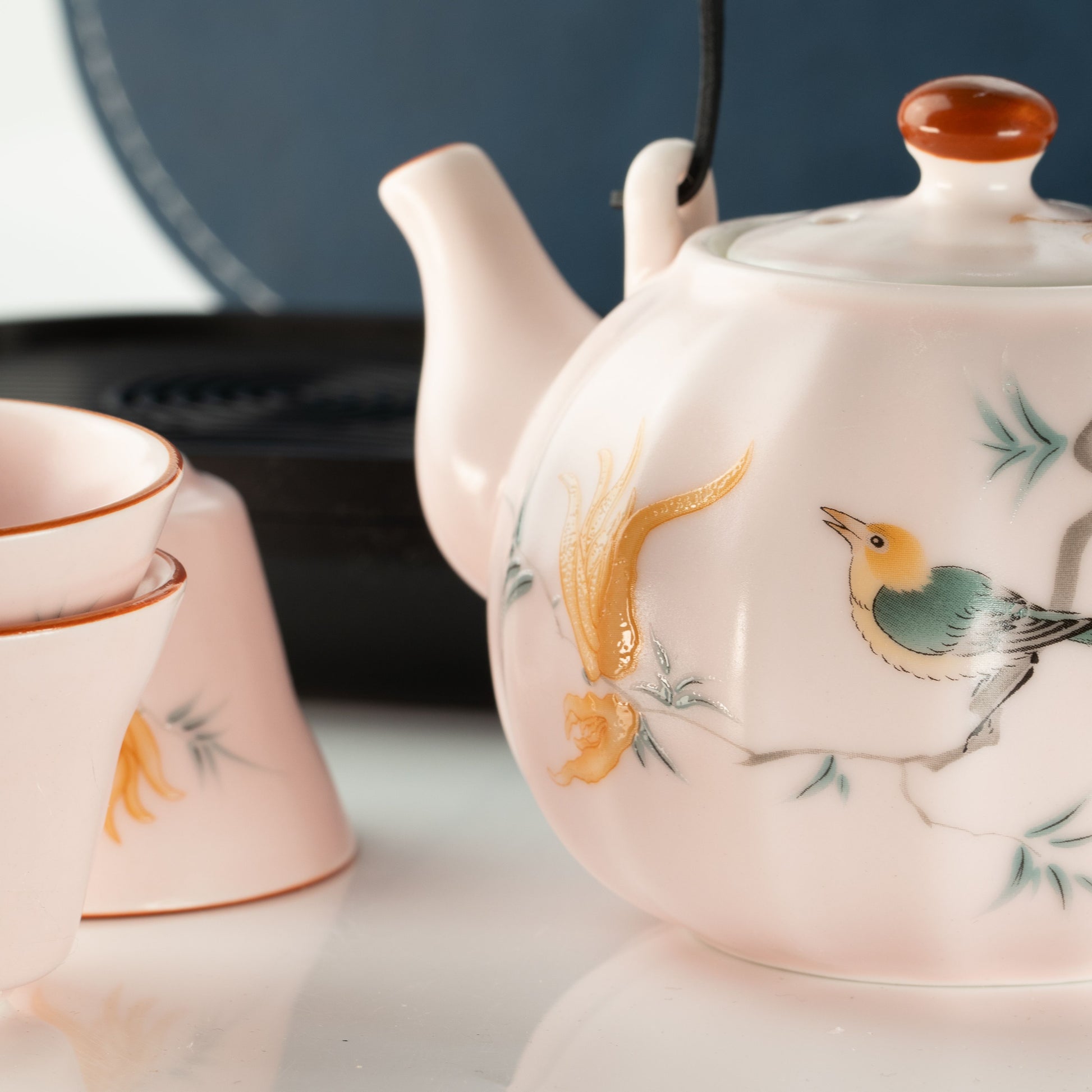 Travel Teapot Set & Four Cups – Pink Vintage Pumpkin Style – image 4