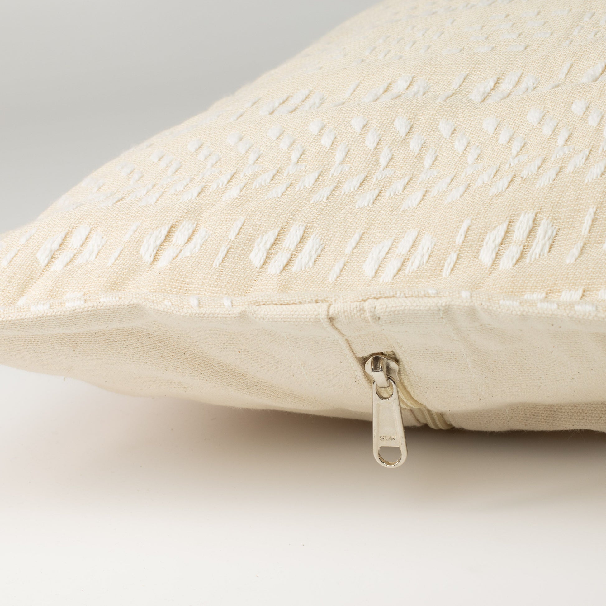 Classic Cushion Cover – Soft Stone- 60 × 60 cm – Jumbo Style – image 3