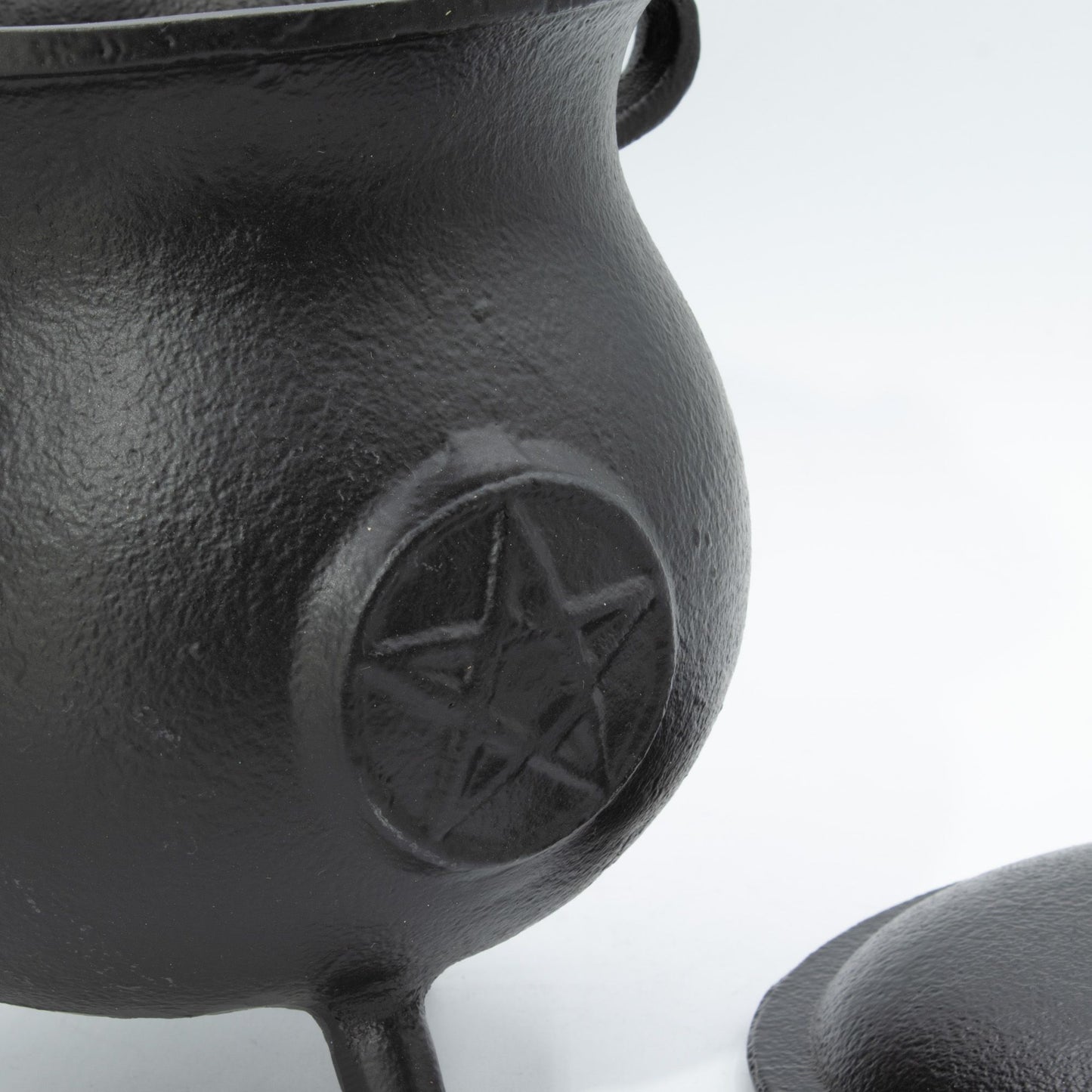 Extra Huge Cast Iron Cauldron with Pentagram 23 × 18 cm (at least 4kg) – image 4
