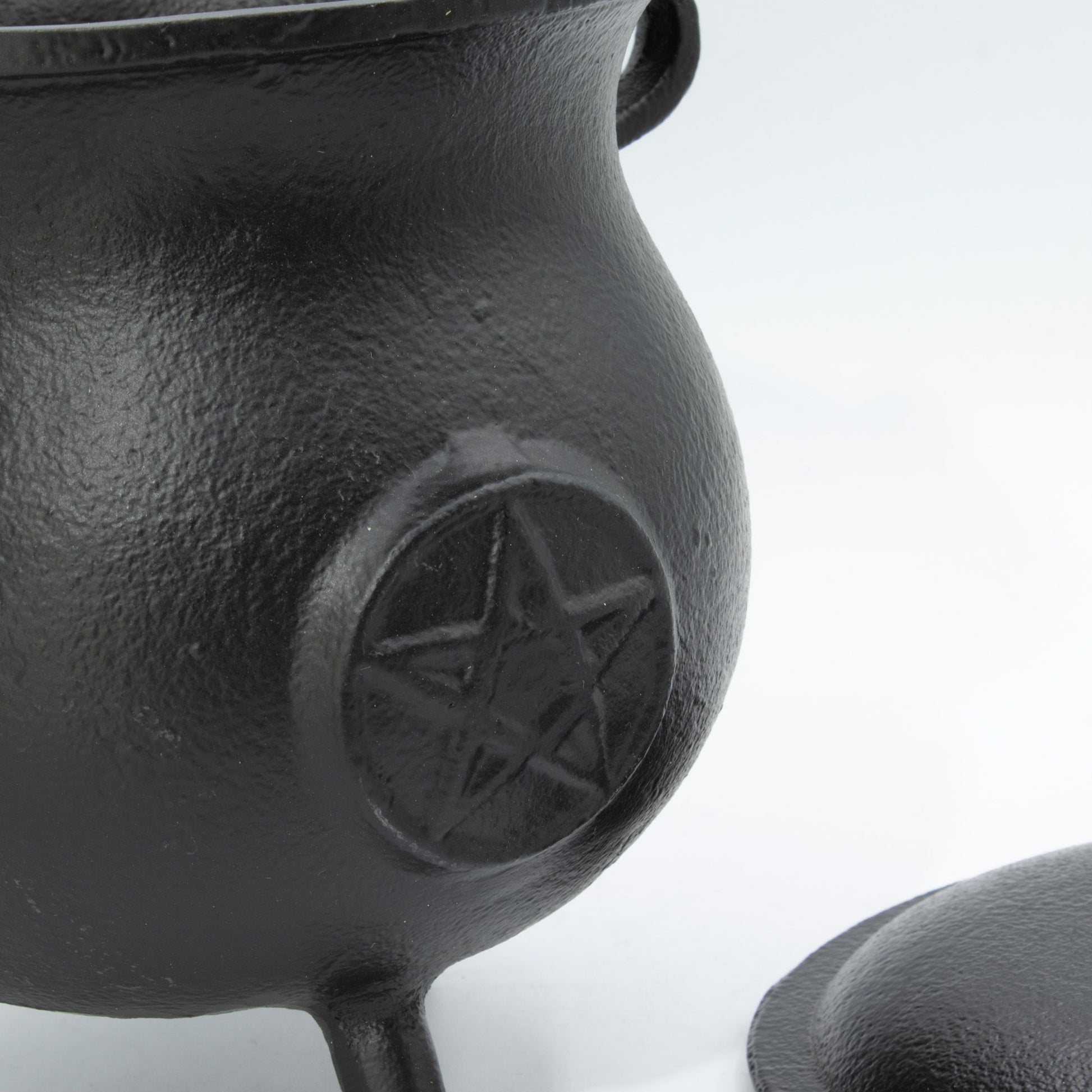 Extra Huge Cast Iron Cauldron with Pentagram 23 × 18 cm (at least 4kg) – image 4