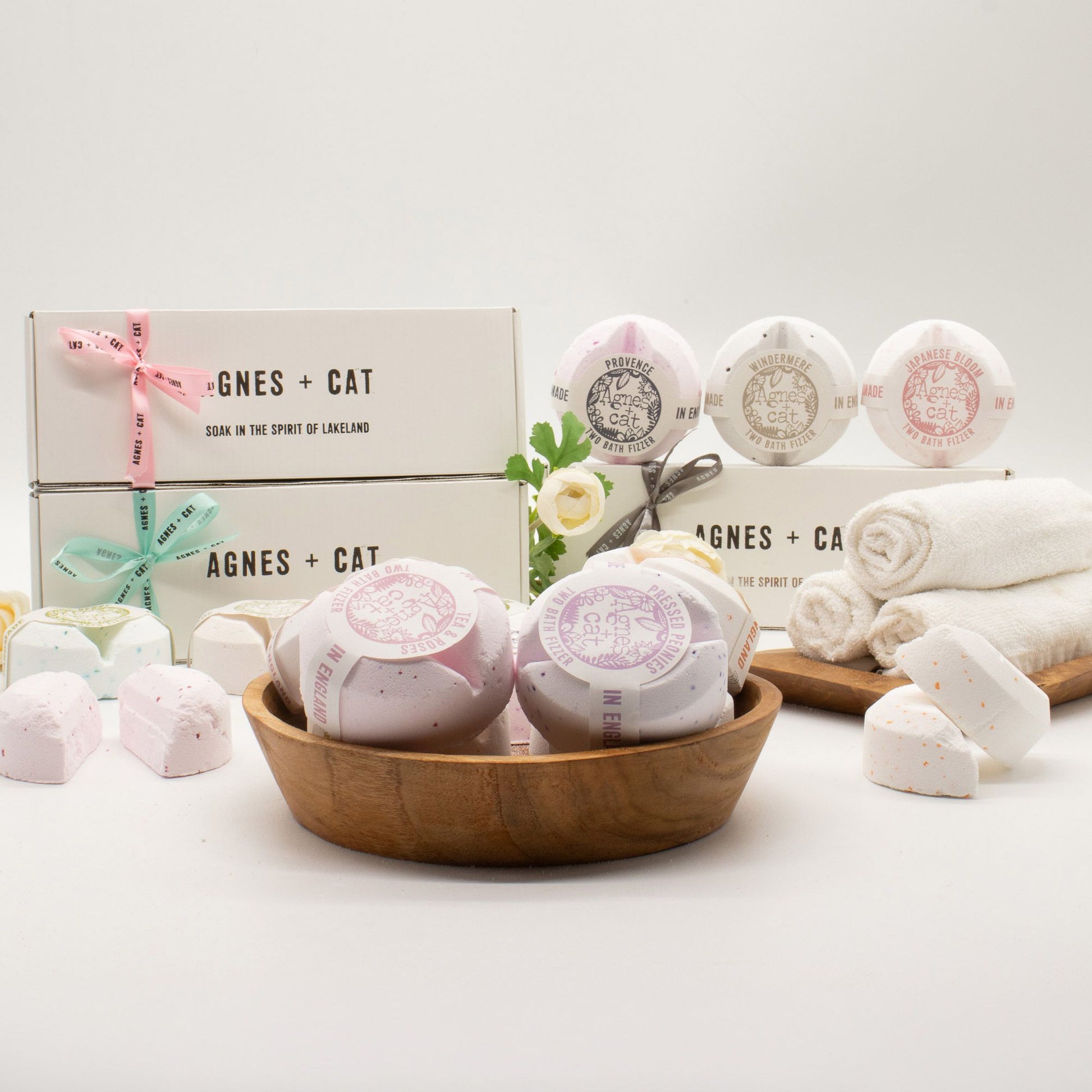 Agnes + Cat Floral & Citrus Bath Fizzer Gift Set – image 8