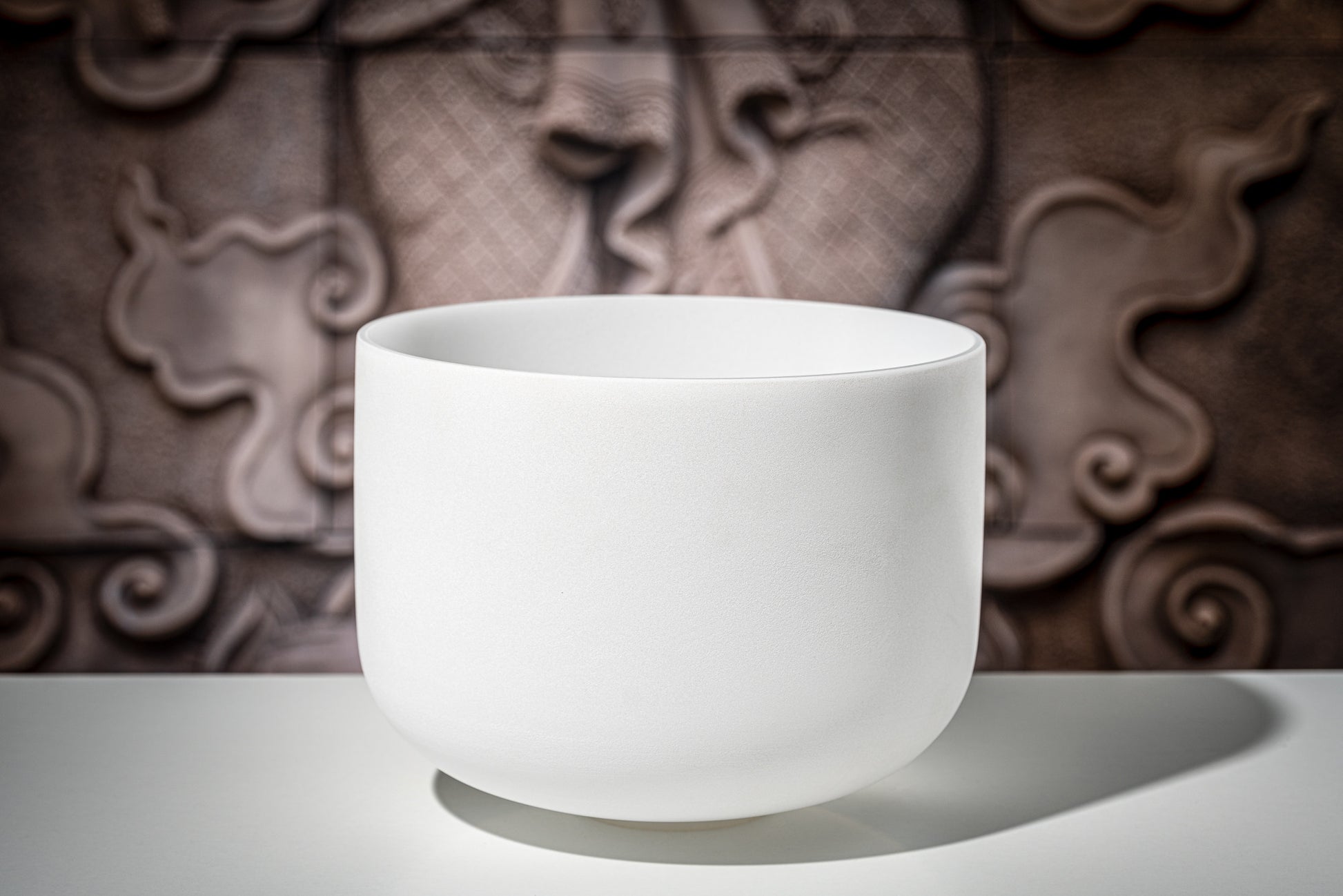 MEINL Sonic Energy White-Frosted Crystal Singing Bowl 12" - C4/Root Chakra/432 Hz detail view 5 at Luna Panther