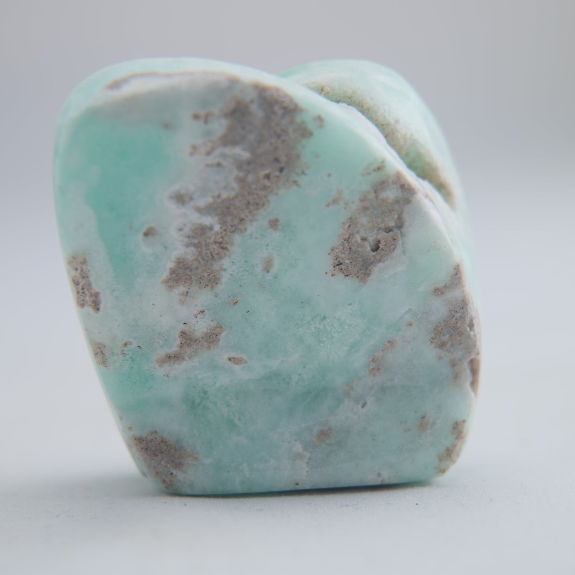 Blue Aragonite Freeform 106g - Luna Panther