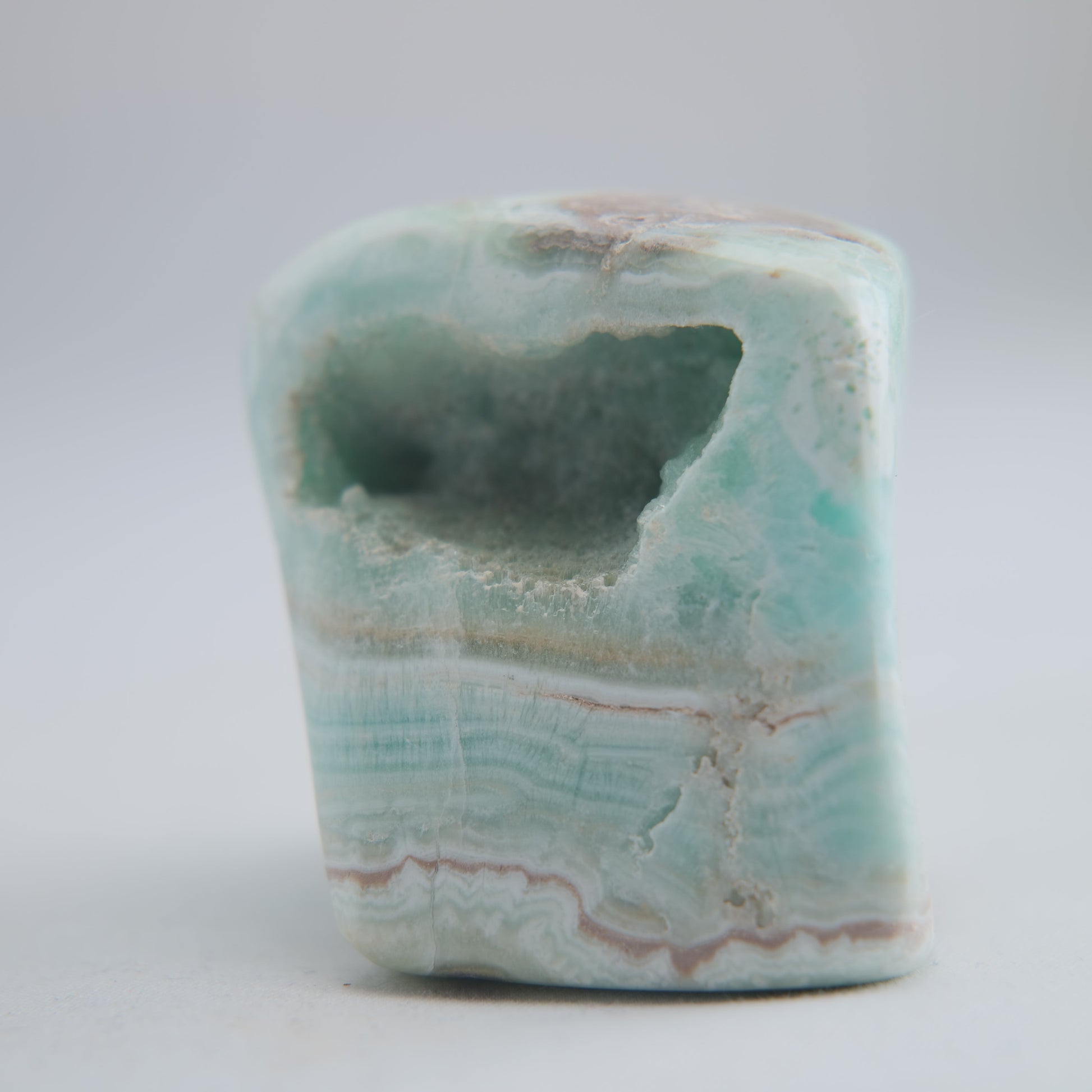 Blue Aragonite Freeform 140g - Luna Panther