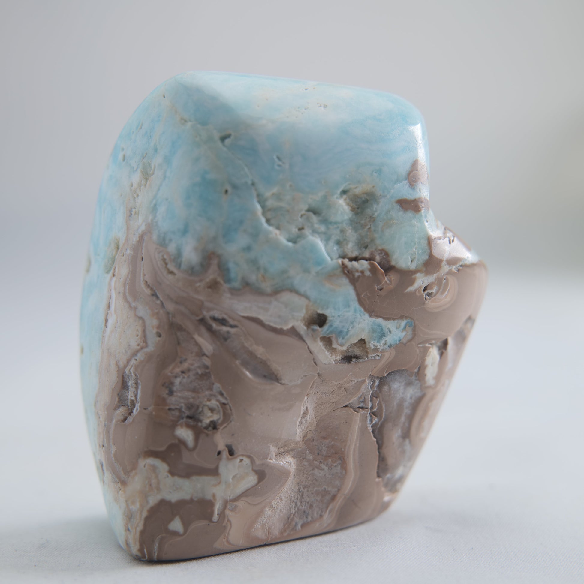 Blue Aragonite Freeform 276g - Luna Panther