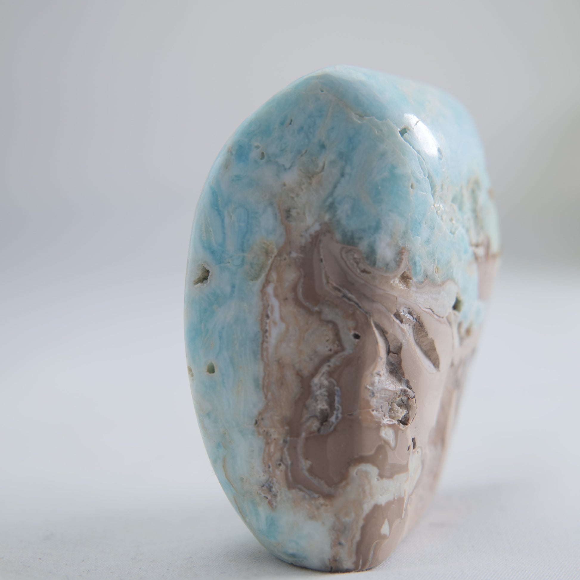 Blue Aragonite Freeform 276g - Luna Panther