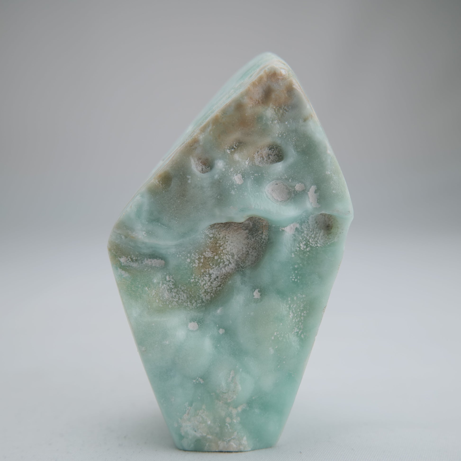 Blue Aragonite Freeform 304g - Luna Panther