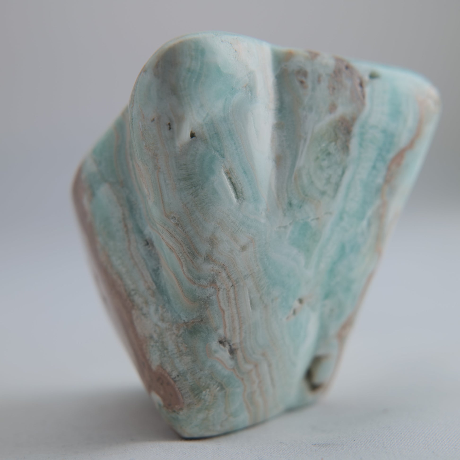 Blue Aragonite Freeform 315g - Luna Panther