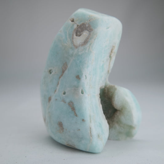 Blue Aragonite Freeform 519g - Luna Panther