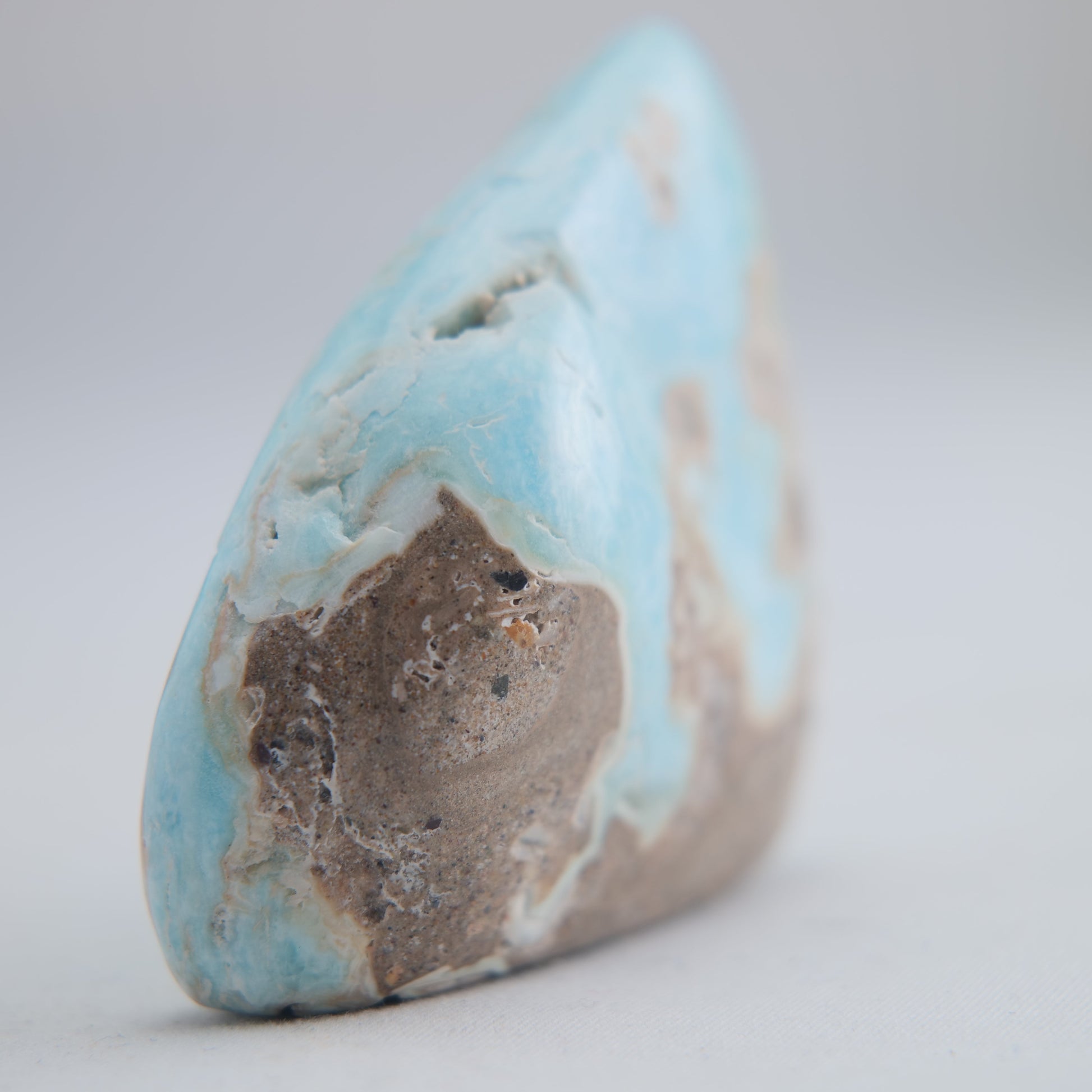 Blue Aragonite Freeform 83g - Luna Panther