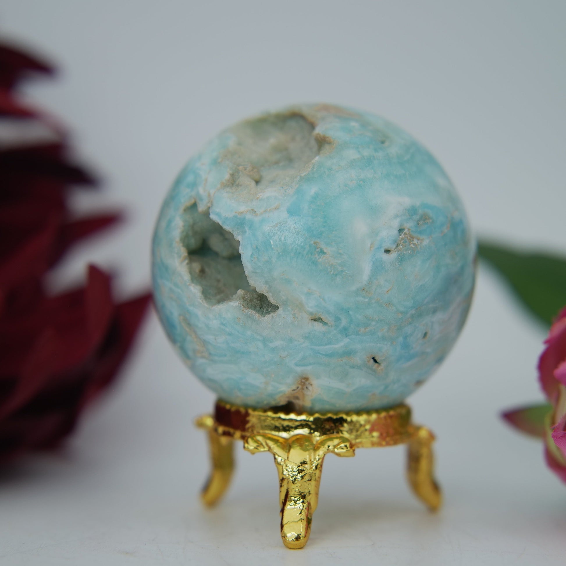 Blue Aragonite Sphere — 179 g (50 mm) - Luna Panther
