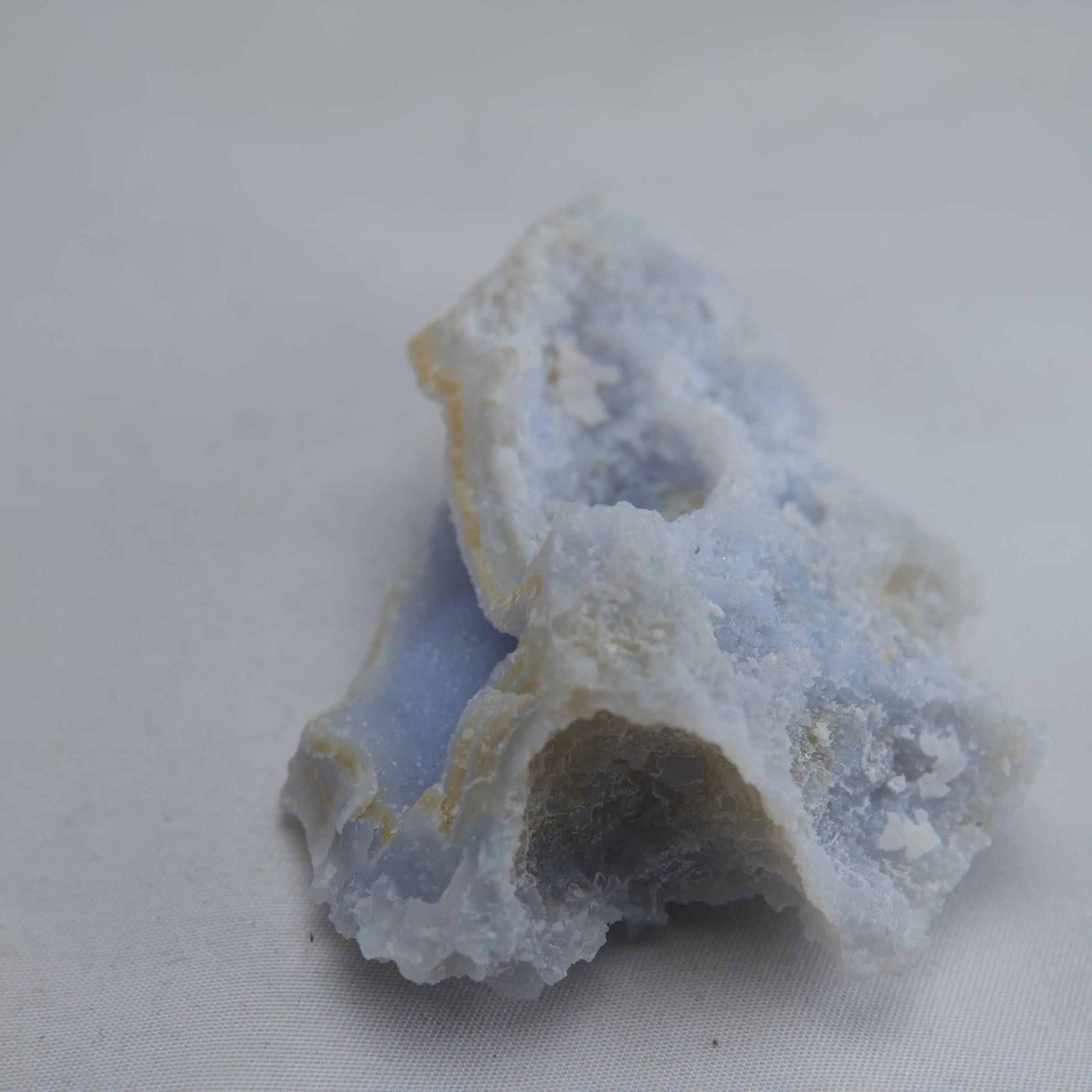 Blue Chalcedony Agate Malawi 76g - Luna Panther