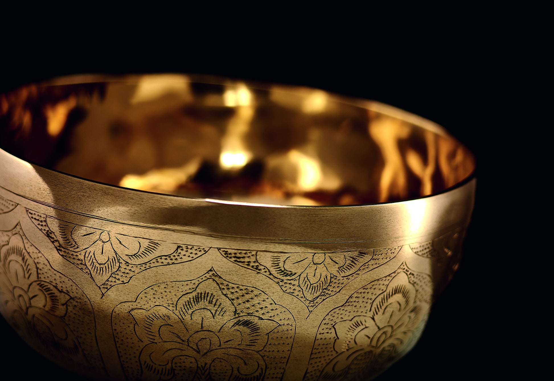 MEINL Sonic Energy Special Engraved Series Singing Bowl - 1000g detail view 4 at Luna Panther