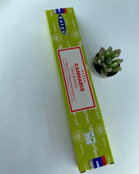 Polished Cannabis Agarbatti - Satya featuring natural patterning and unique variations - Luna Panther