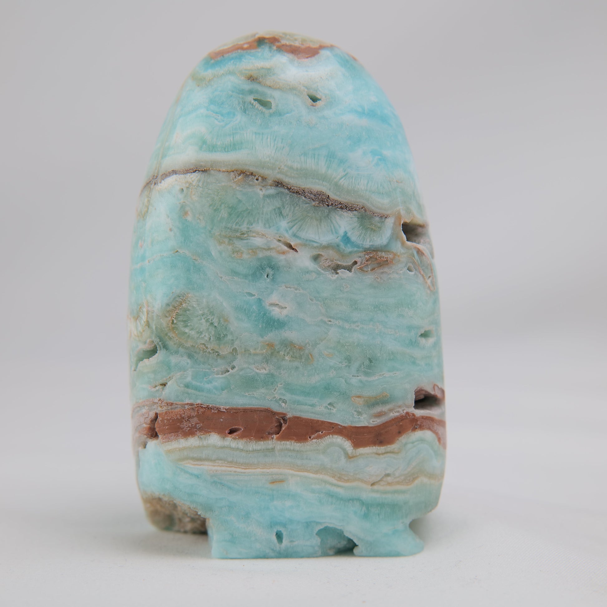 Caribbean Calcite Freeform — 350 g (90 mm) - Luna Panther
