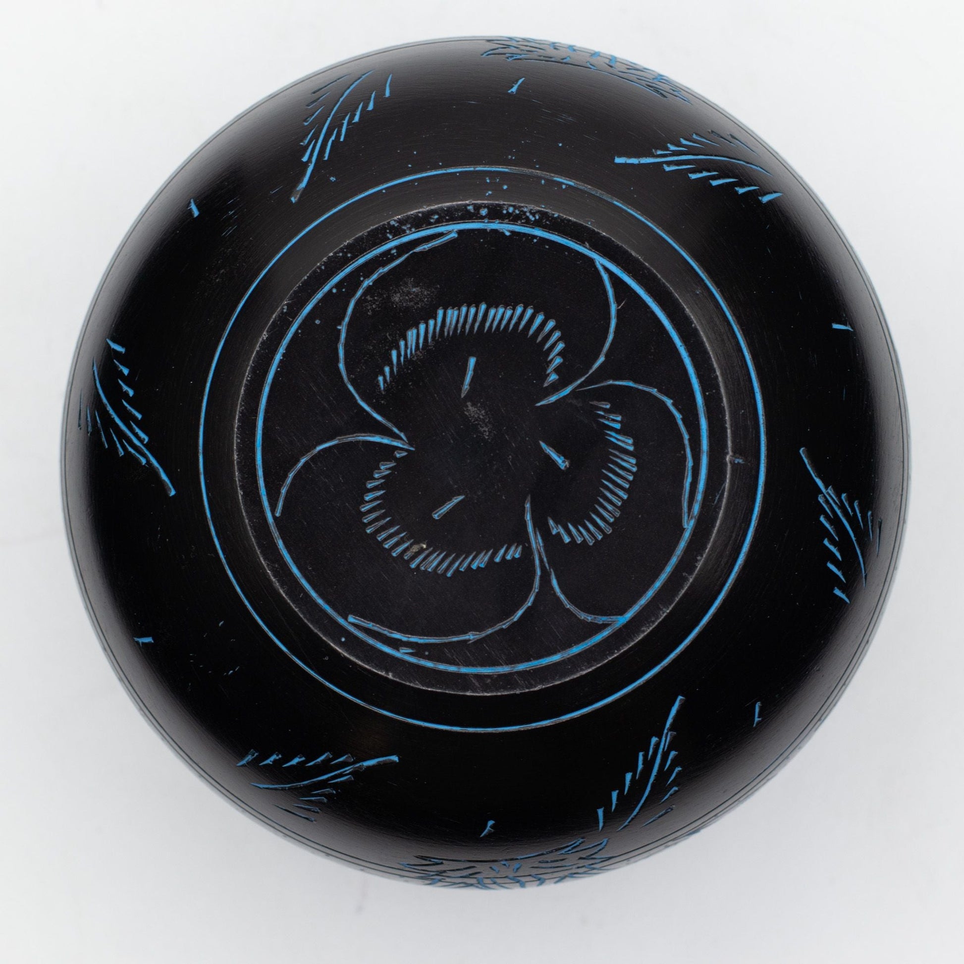 Cauldron Singing Bowl – Magic Mushroom – Blue (15 cm) — percussion, image 3 of 9.