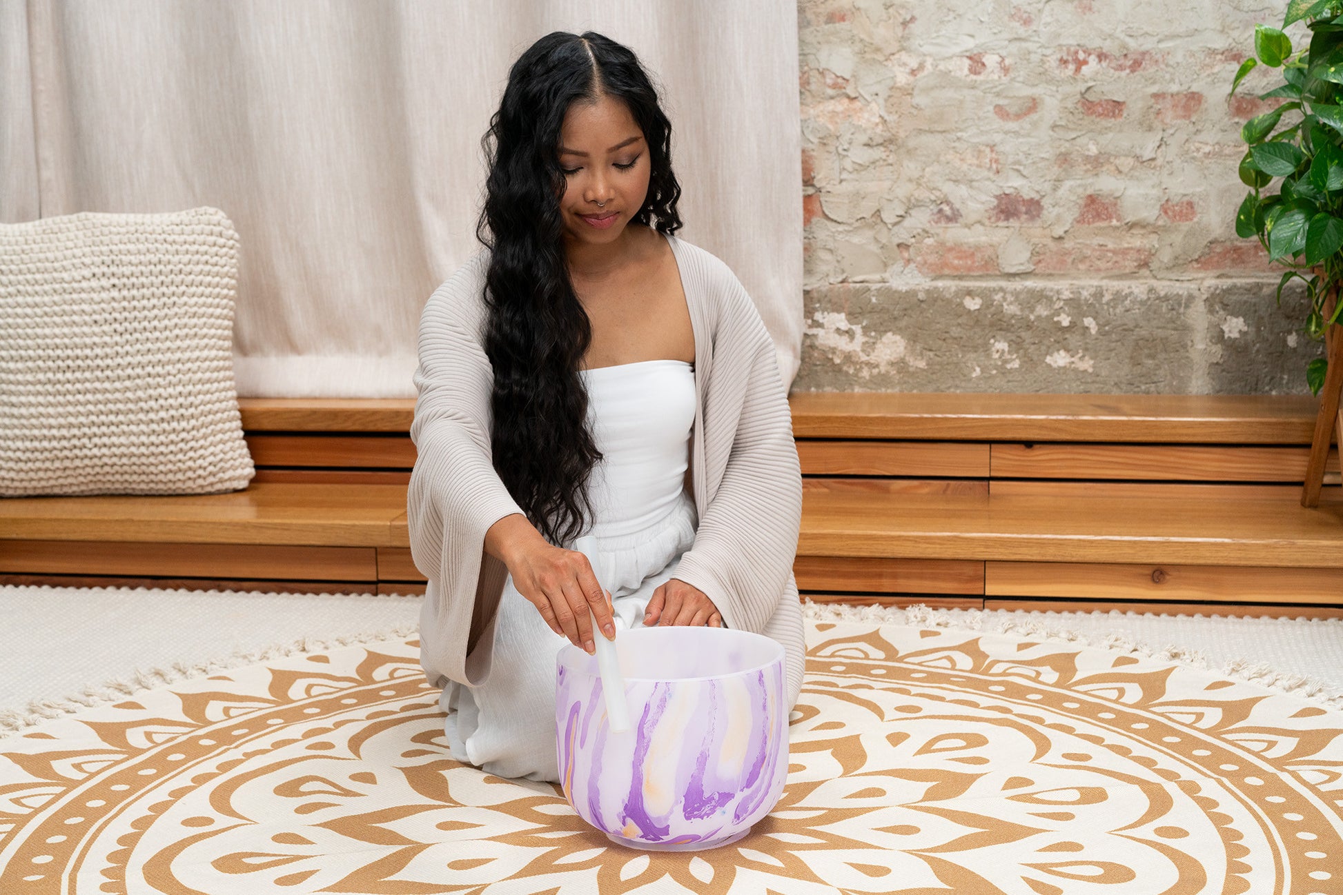 MEINL Sonic Energy Marble Crystal Singing Bowl 10" - B4/Crown Chakra/432 Hz - Purple detail view 4 at Luna Panther