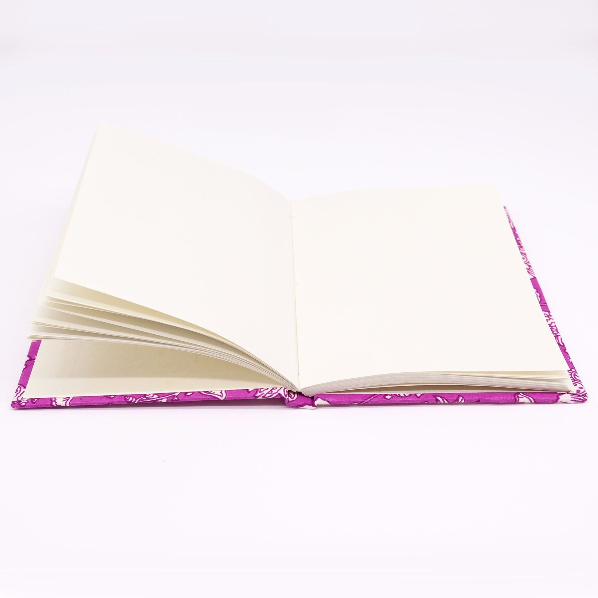 Cotton Bound Notebooks 20x15cm - 96 pages - Antique Fuchsia - Luna Panther