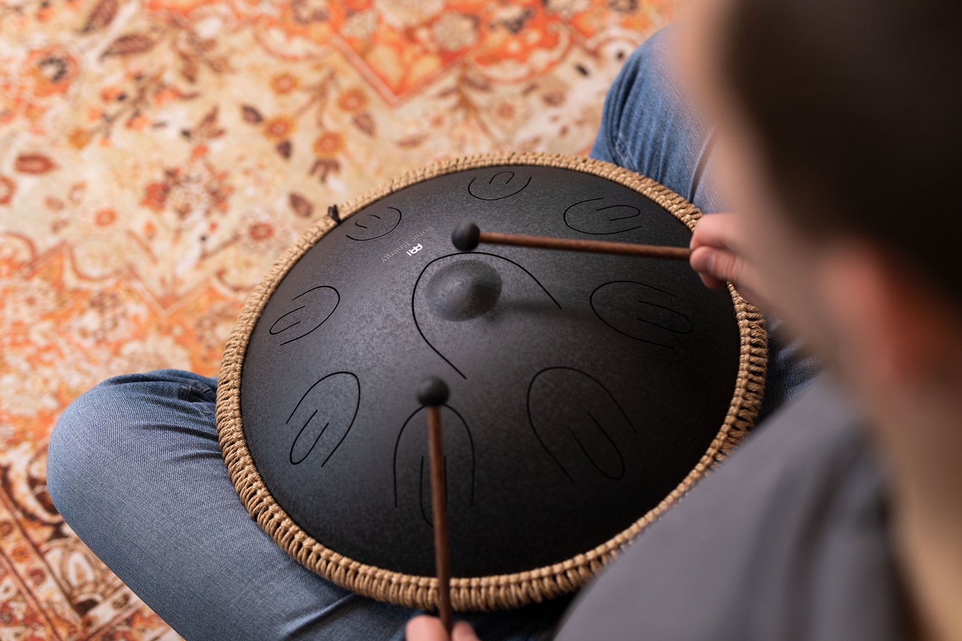MEINL Sonic Energy Octave Steel Tongue Drum 16" - D Kurd/9 Notes/44 Hz - Black detail view 3 at Luna Panther