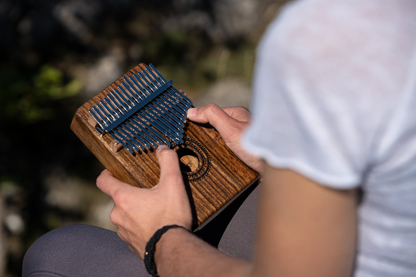 Meinl Sonic Energy Sound Hole Kalimba - 17 notes, acacia detail view 16 at Luna Panther