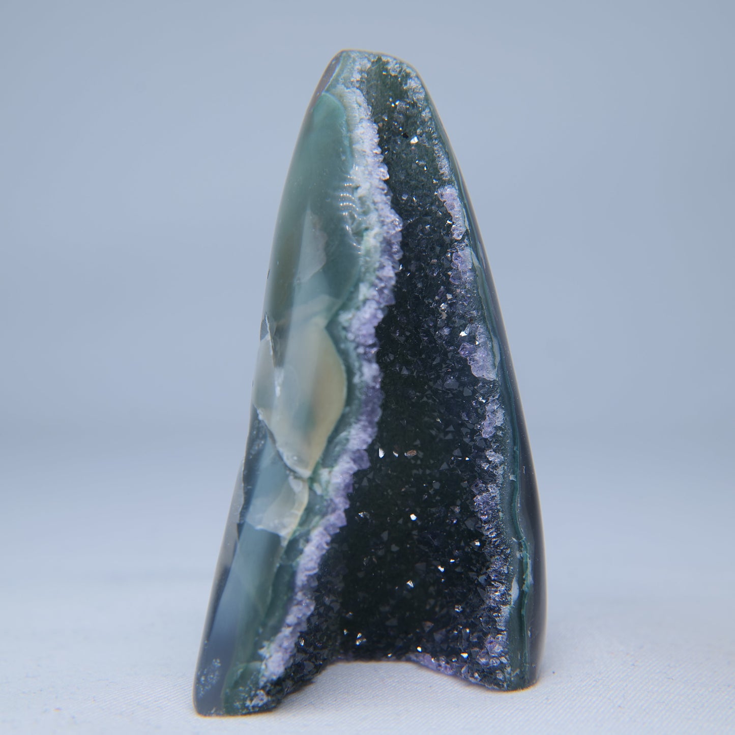 Druzy Geode 54g - Luna Panther