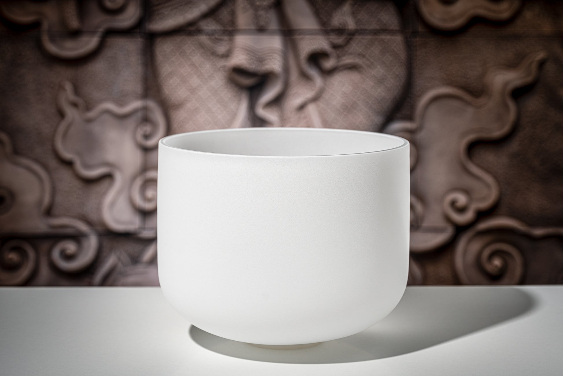 MEINL Sonic Energy White-Frosted Crystal Singing Bowl 12" - F4/Heart Chakra/432 Hz detail view 5 at Luna Panther