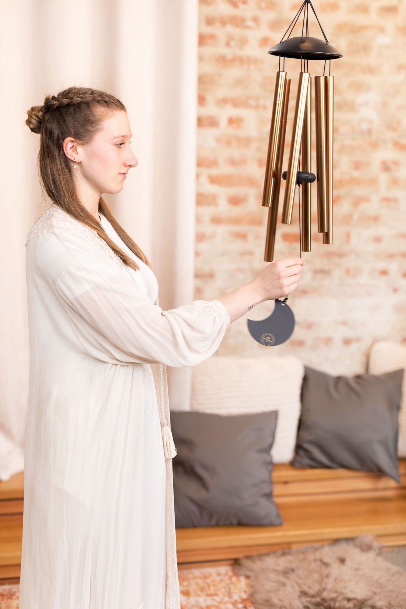 MEINL Sonic Energy Moon Meditation Chime 32"/80 cm - 432 Hz - Round Arch/Bronze detail view 3 at Luna Panther