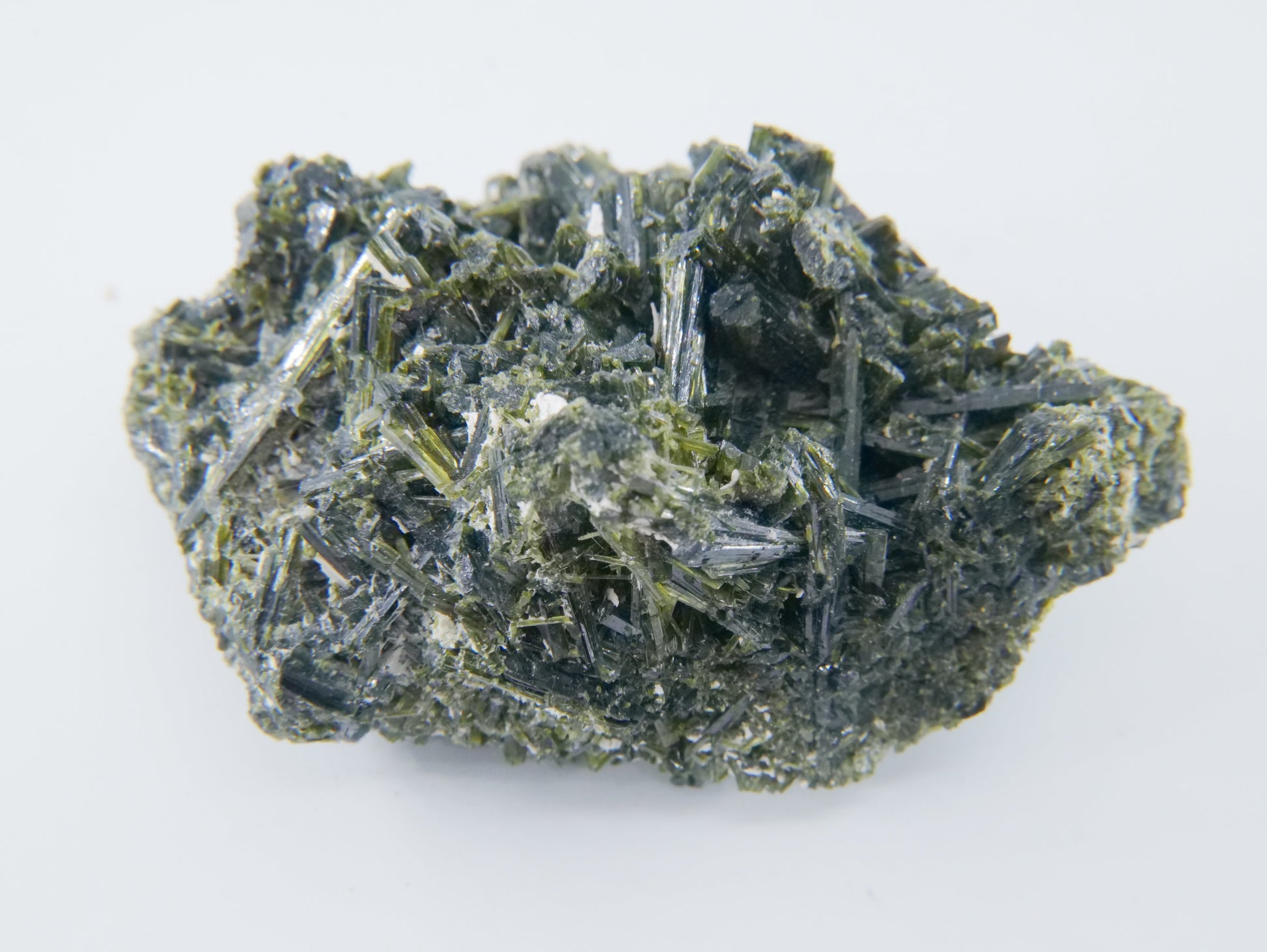 Epidote Specimen Grade A Pakistan 162g - Luna Panther
