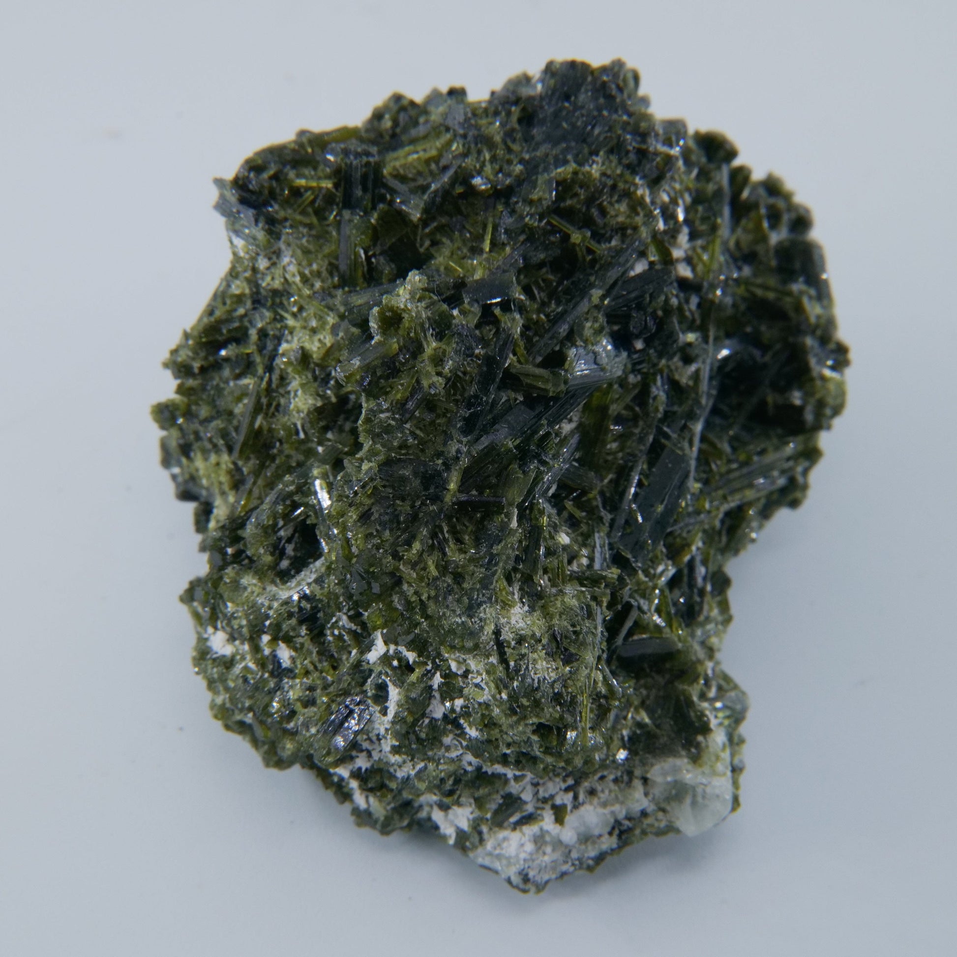 Epidote Specimen Pakistan Grade A 128g - Luna Panther