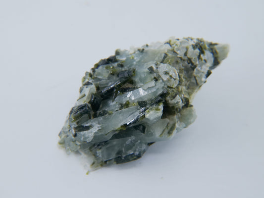 Epidote Specimen Pakistan Grade A 39g - Luna Panther alternate view