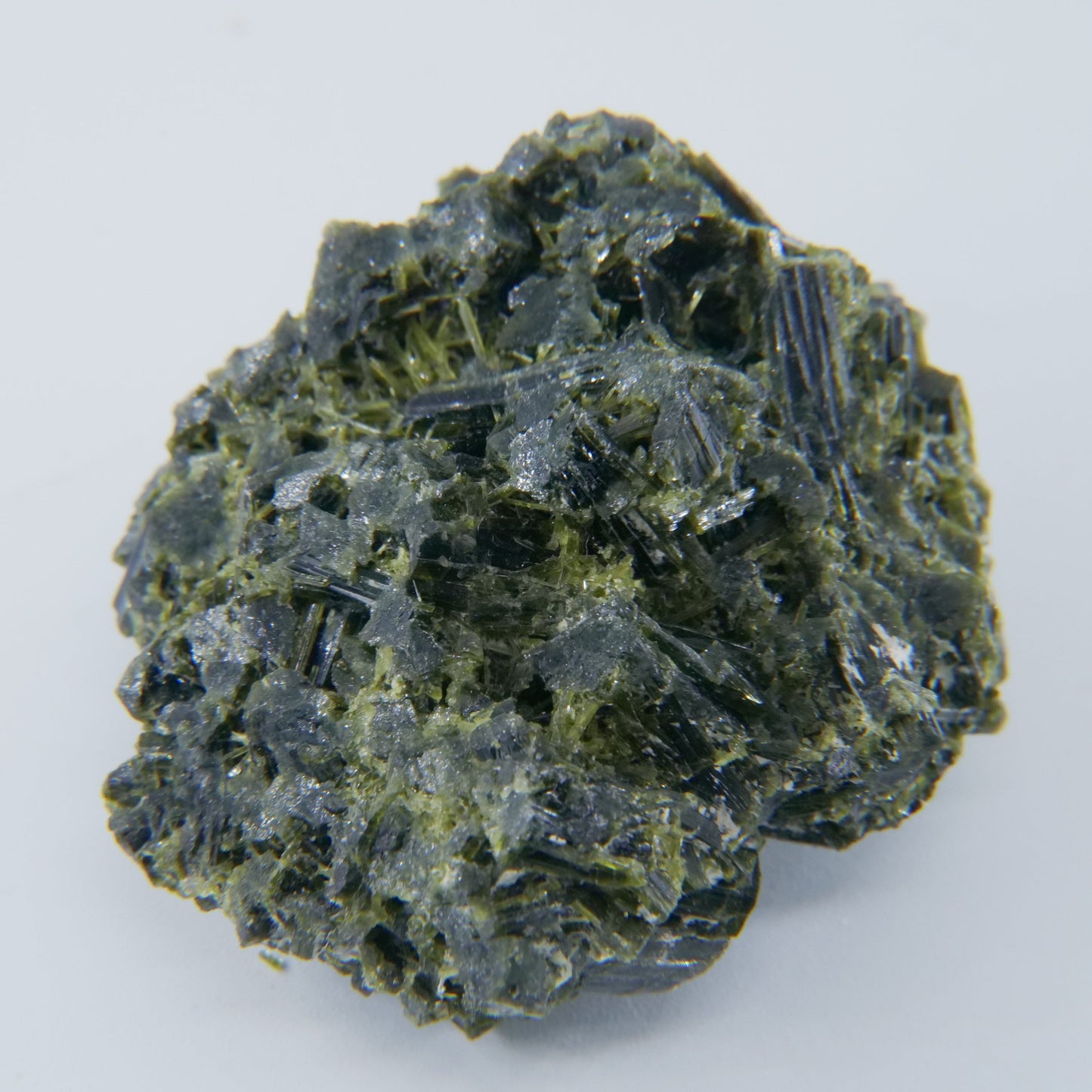 Epidote Specimen Pakistan Grade A 63g - Luna Panther
