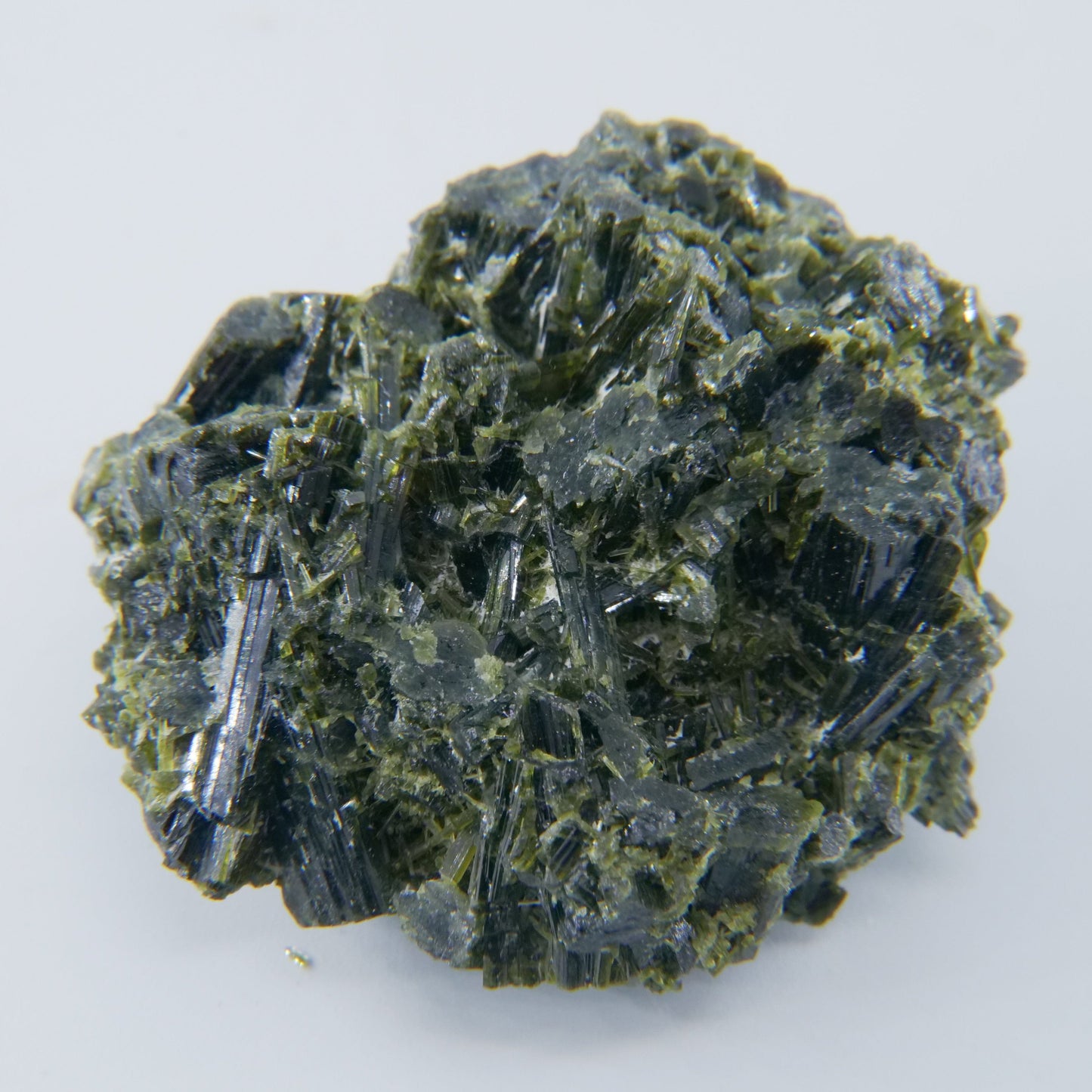Epidote Specimen Pakistan Grade A 63g - Luna Panther