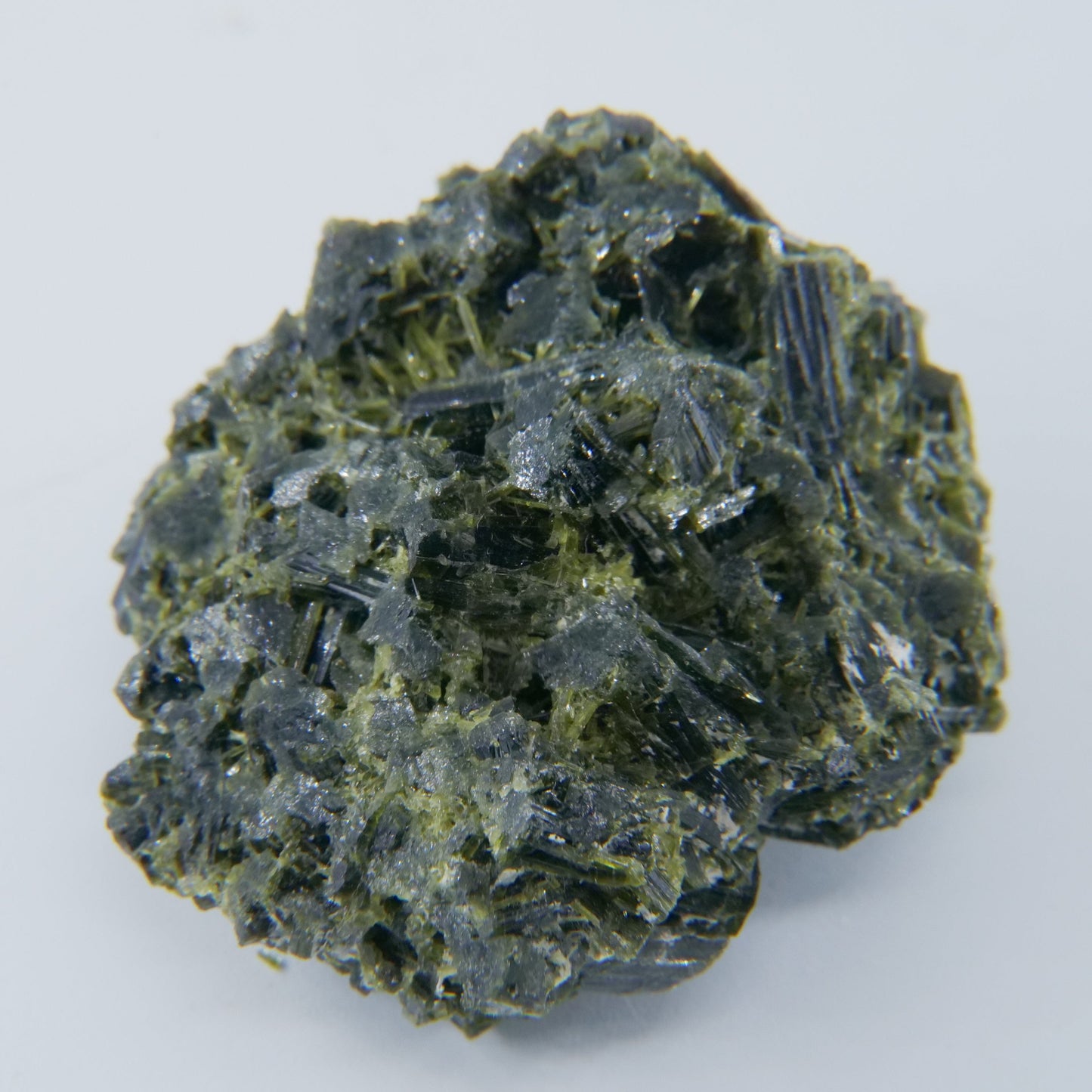 Epidote Specimen Pakistan Grade A 63g - Luna Panther