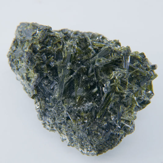 Epidote Specimen Pakistan Grade A 68g - Luna Panther alternate view