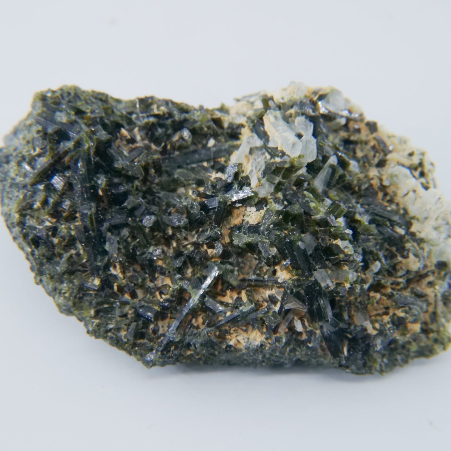 Epidote Specimen Pakistan Grade A 75g - Luna Panther