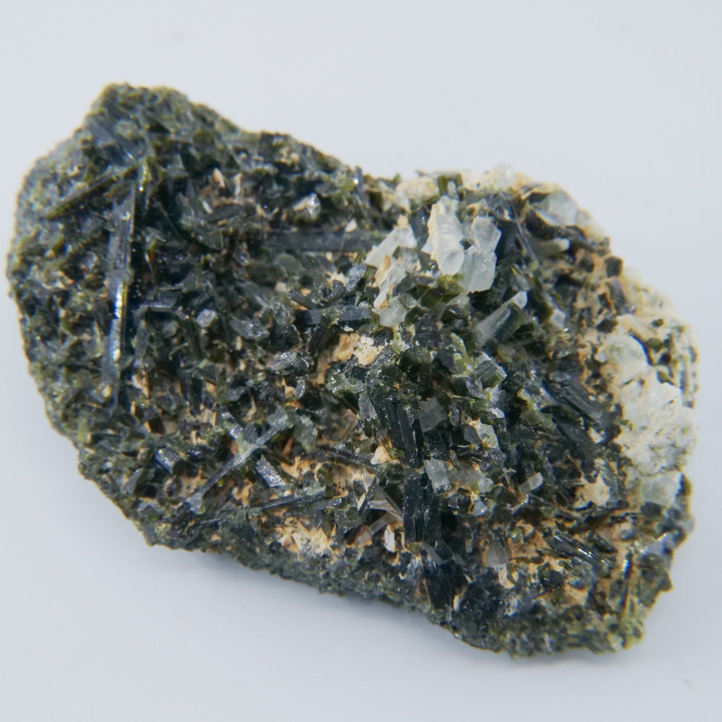 Epidote Specimen Pakistan Grade A 75g - Luna Panther